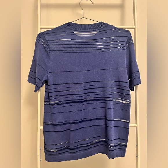 Short sleeve blue knit tee, size XS-S - Picture 2 of 4